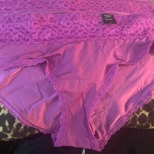 New 2 torrid Women's Vibrant Purple Lace Panty hipsters